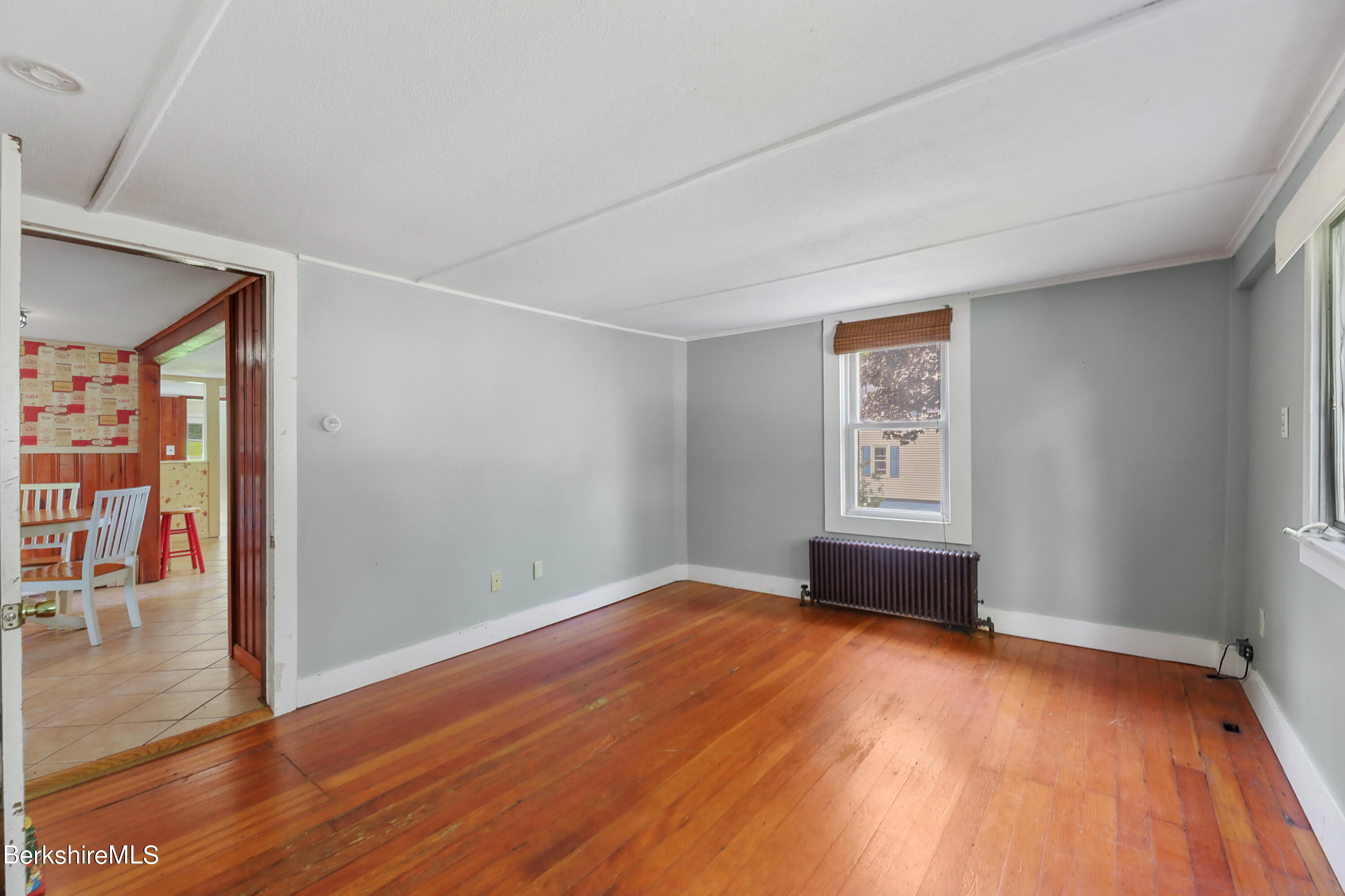 116 Wells Road Cheshire, MA 01225 - Photo 13 of 30 Library/Office/Flex Space