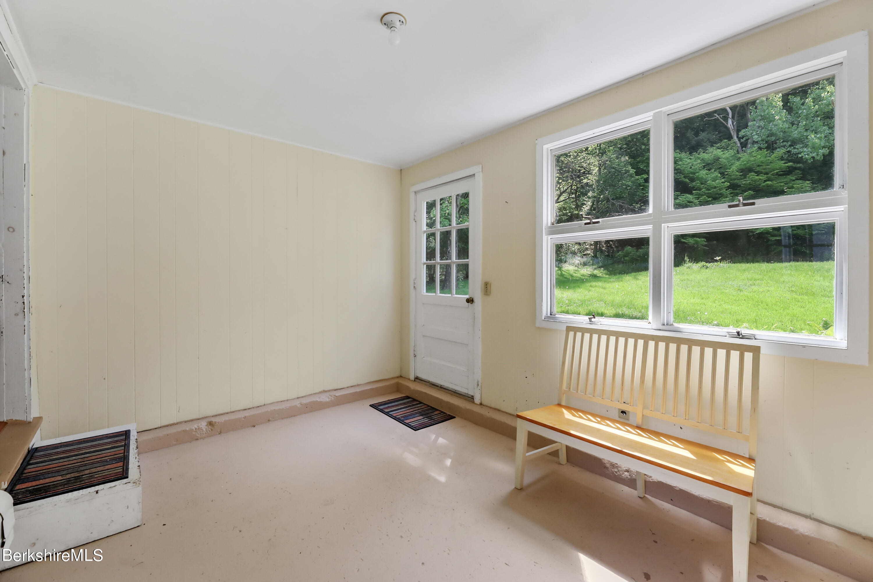 Entry/Mud Room