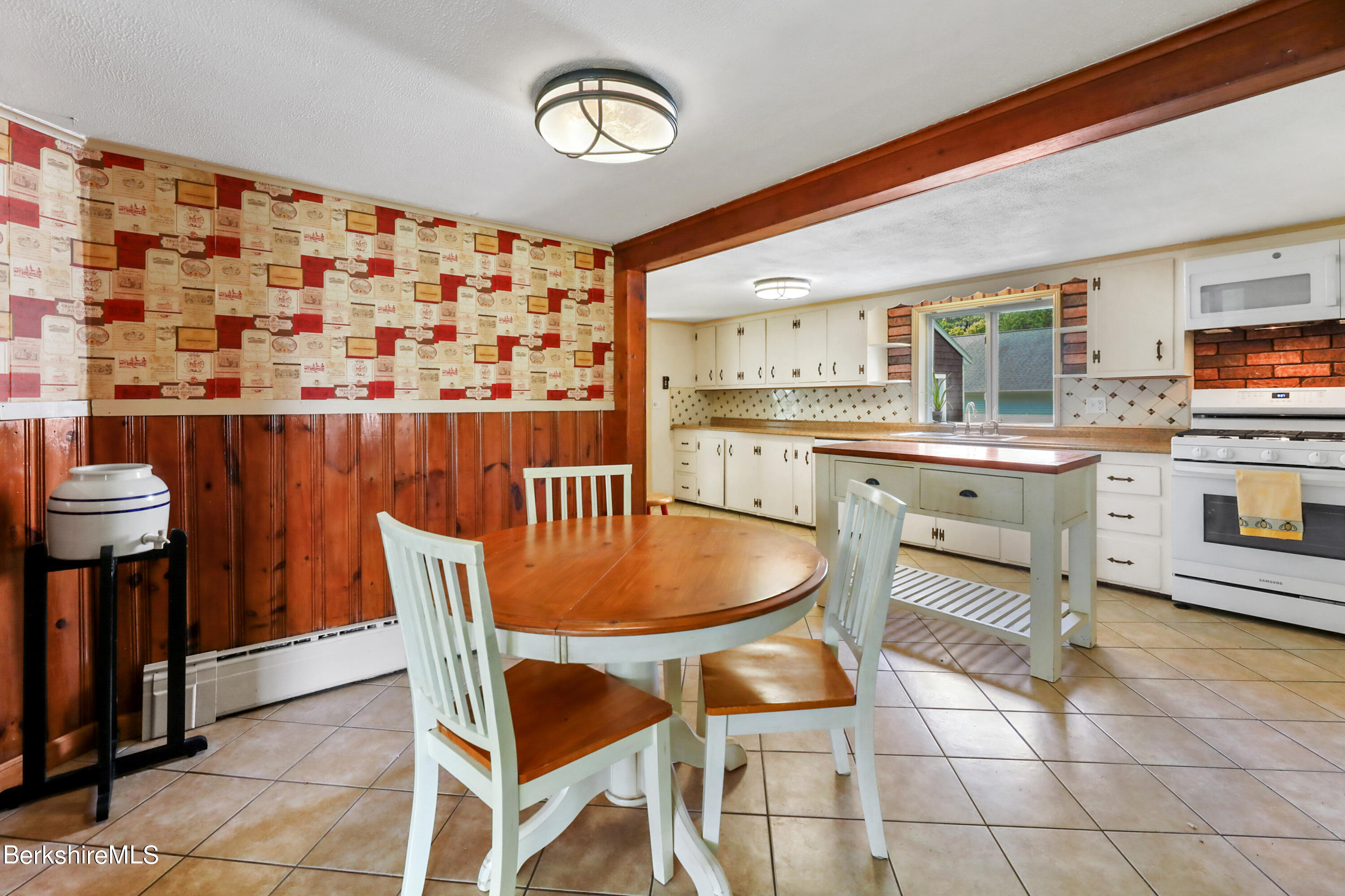 116 Wells Road Cheshire, MA 01225 - Photo 10 of 30 Dining Room