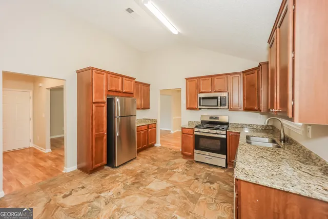 $3,130 | 110 Foster Circle, Fairburn, GA 30213