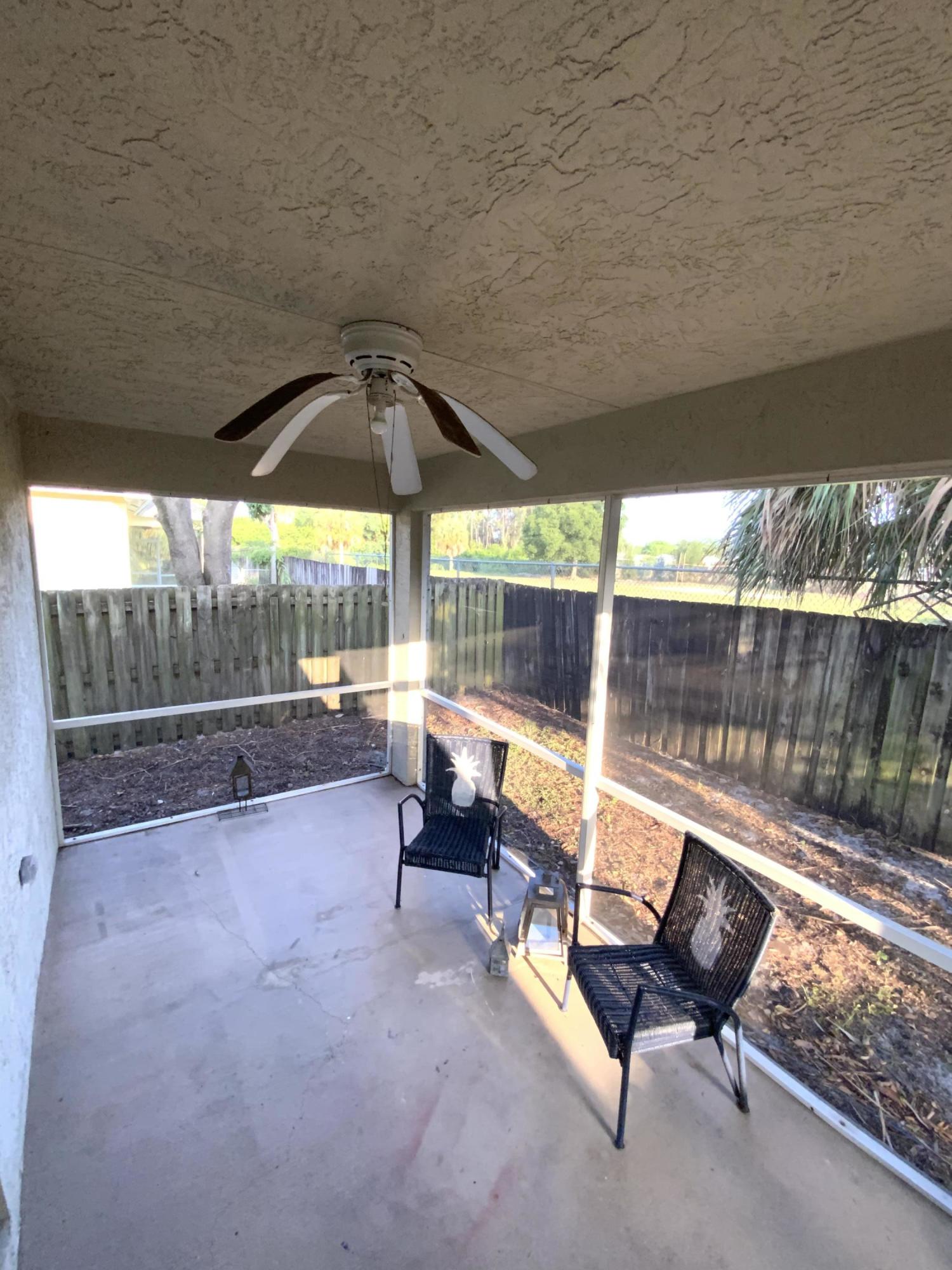 2033 Prairie Key Road Palm Springs, FL 33406 - Photo 11 of 19 056E7824-A707-490B-A5FD-966E6726233F