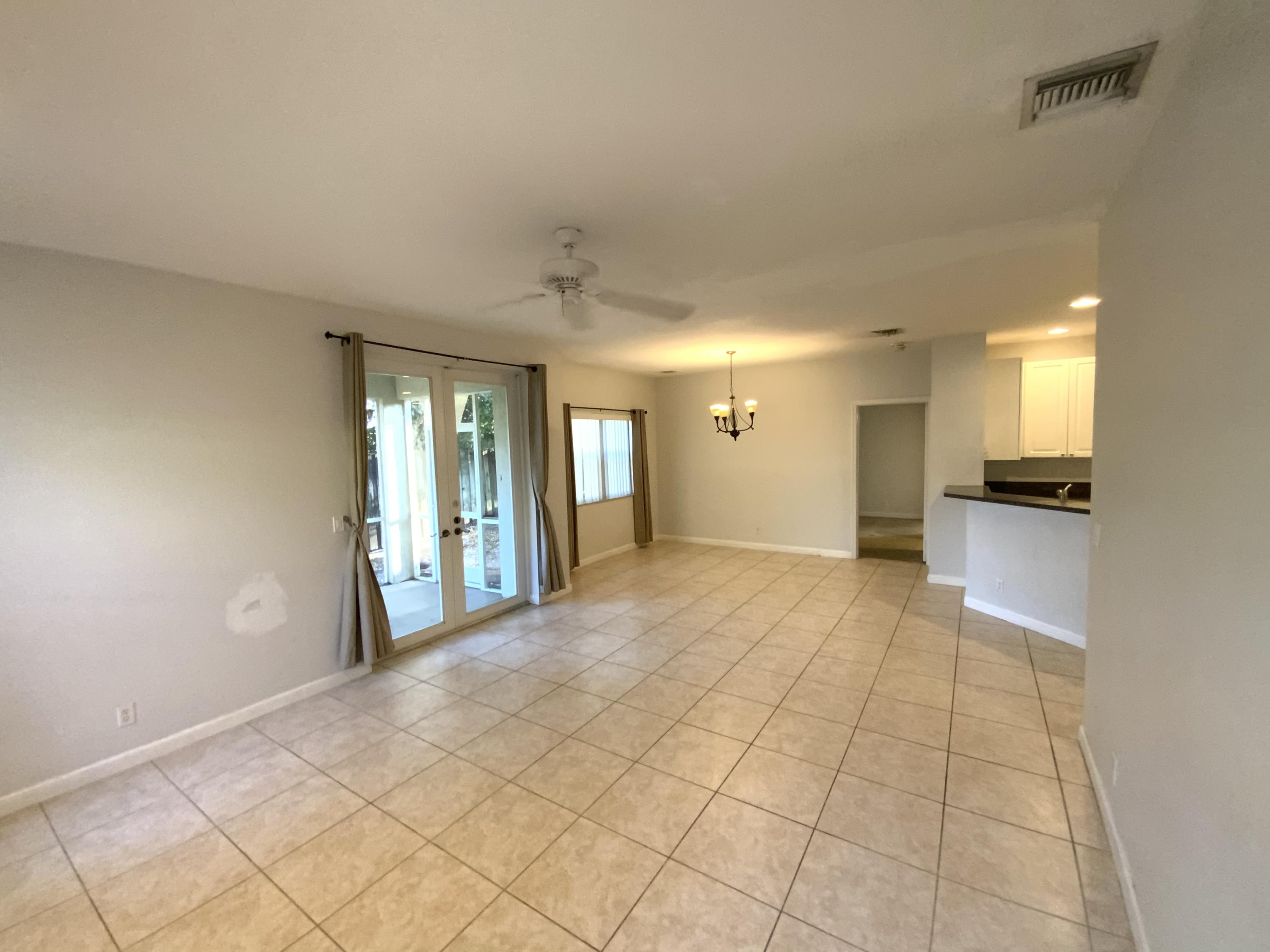 2033 Prairie Key Road Palm Springs, FL 33406 - Photo 19 of 19 37415B8F-ADFF-4A10-9216-807C990D8CF3