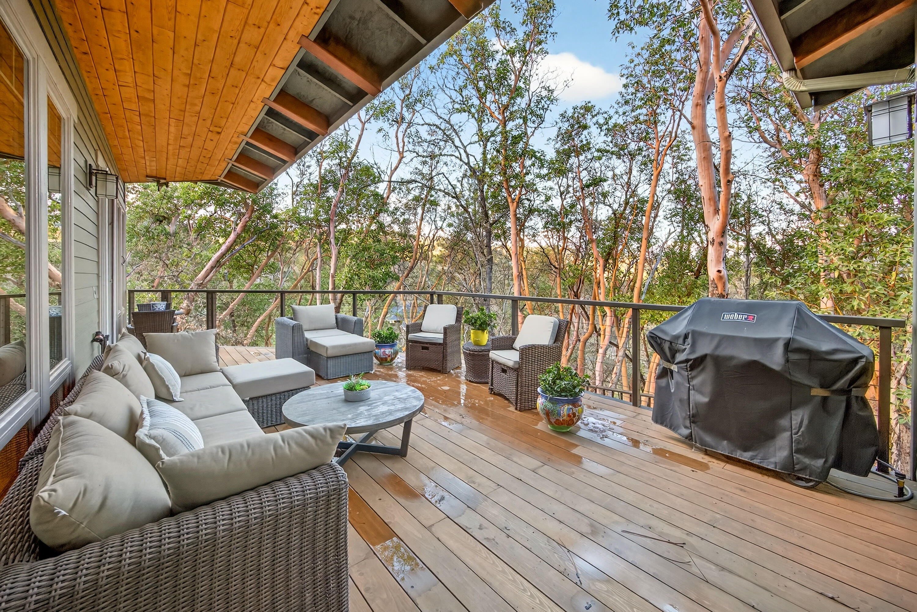 930 Granite Ridge Circle Jacksonville, OR 97530 - Photo 66 of 79 Upper level deck off great room.