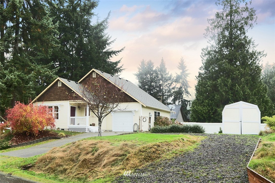 3678 Britzman Loop Clinton, WA 98236 - Photo 2 of 27 Gallery Image 2