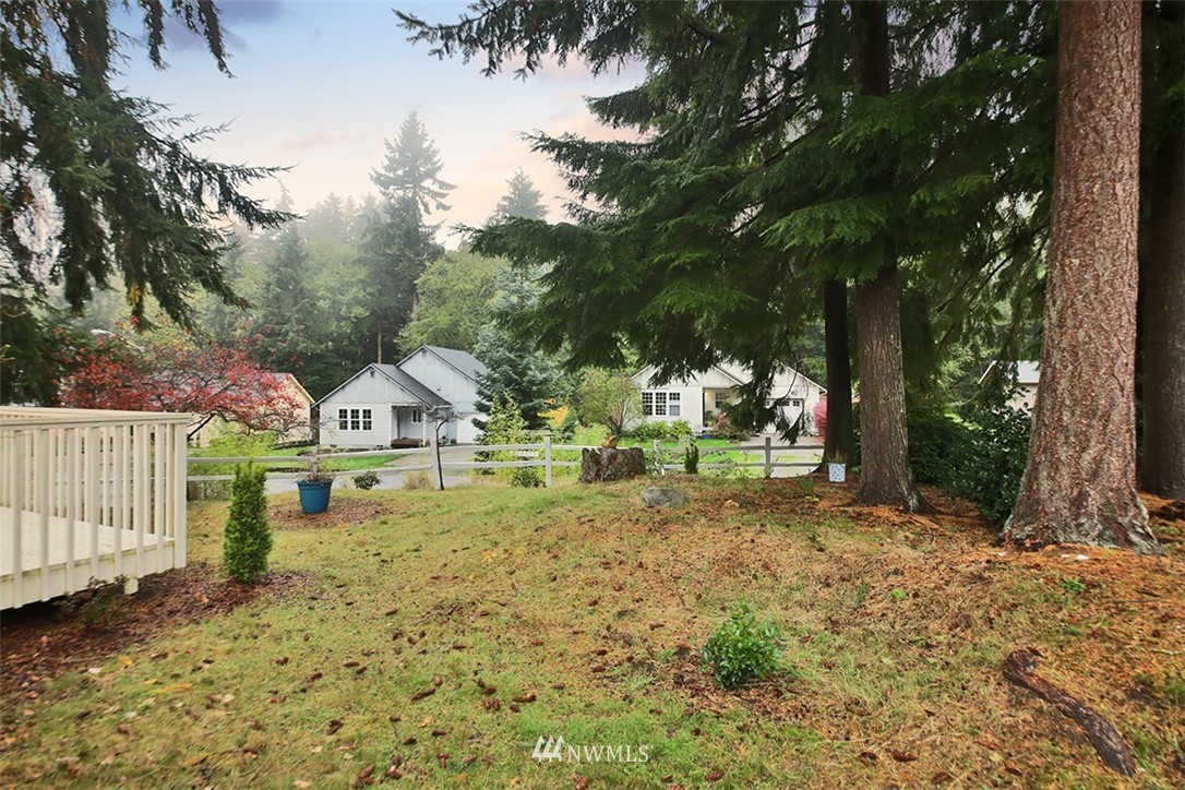 3678 Britzman Loop Clinton, WA 98236 - Photo 12 of 27 Gallery Image 12