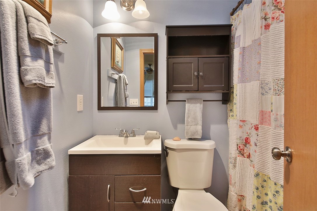 3678 Britzman Loop Clinton, WA 98236 - Photo 24 of 27 Gallery Image 24