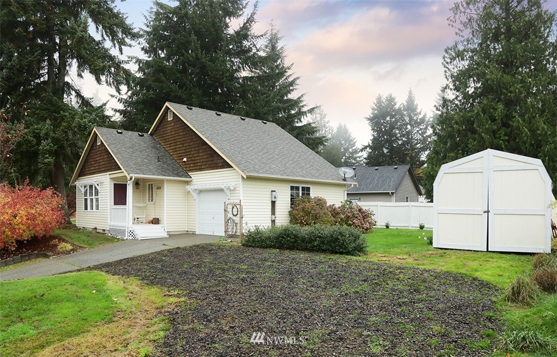 3678 Britzman Loop Clinton, WA 98236 - Photo 6 of 27 Gallery Image 6