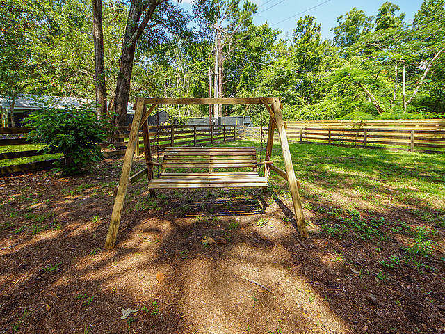 1345 Lieben Road Mount Pleasant, SC 29466 - Photo 16 of 30 1345Lieben30