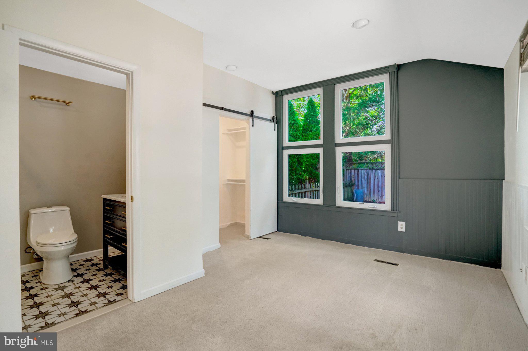 8015 New Market Road Alexandria, VA 22308 - Photo 27 of 41 Primary bedroom