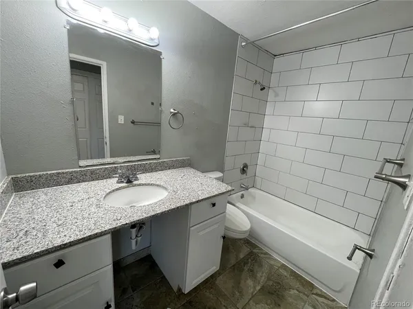 $795 | 1590 Clinton Street, Unit 106, Aurora, CO 80010