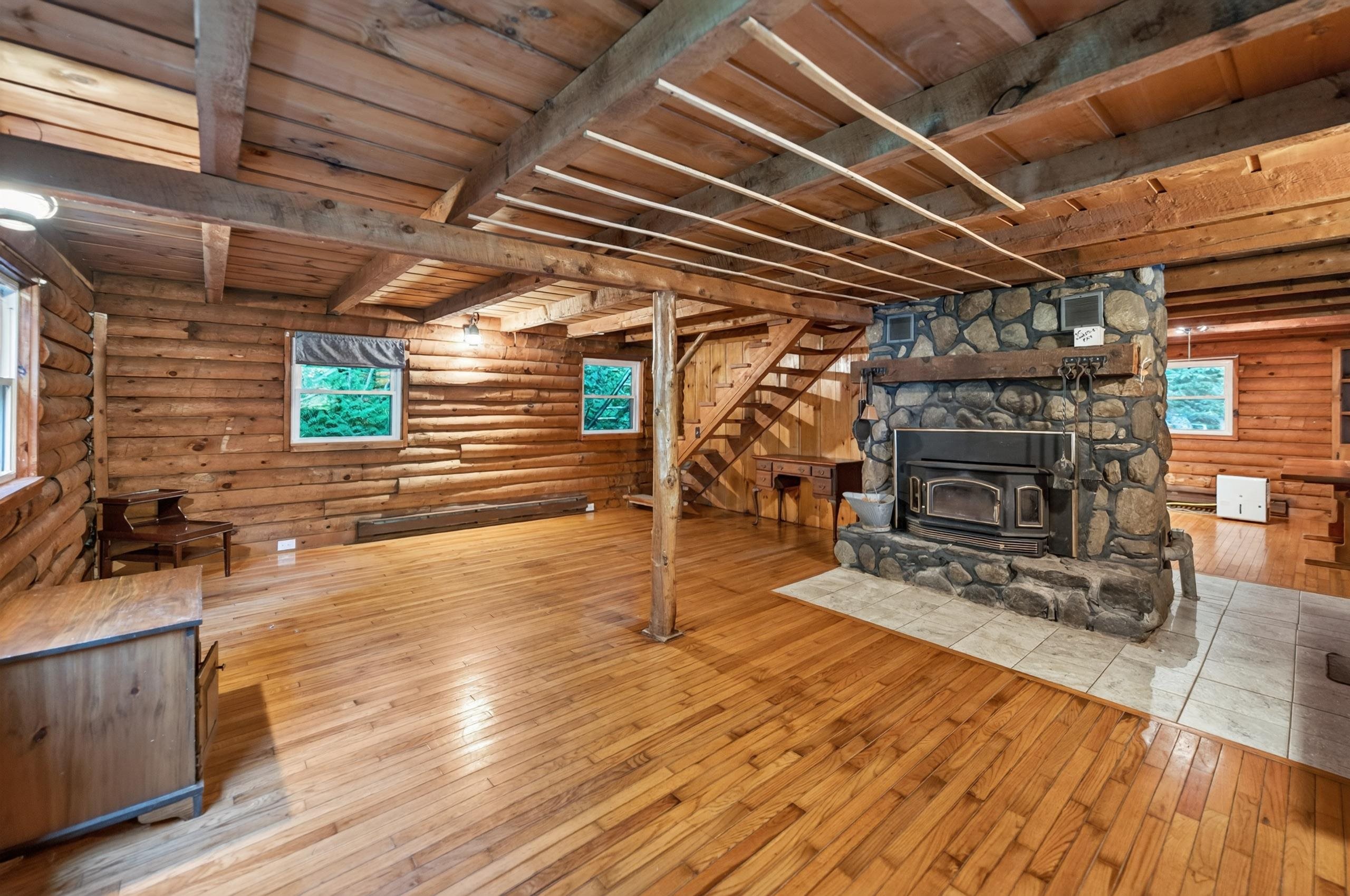 2068 South Wardsboro Road Wardsboro, VT 05355 - Photo 2 of 21 Gallery Image 2