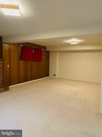 a view of a outdoor space