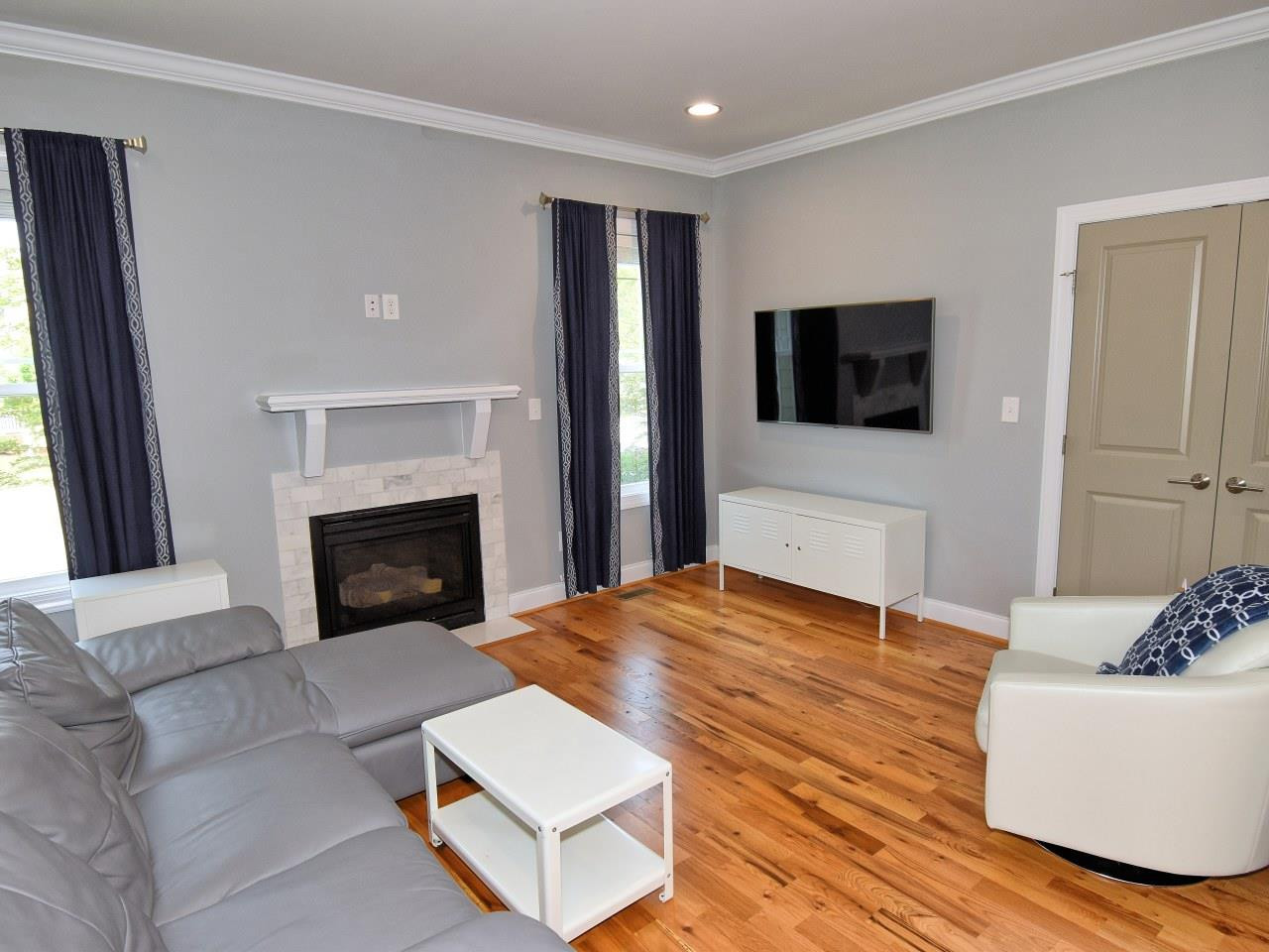 220 Idlewild Avenue Raleigh, NC 27601 - Photo 2 of 30 Photo 2