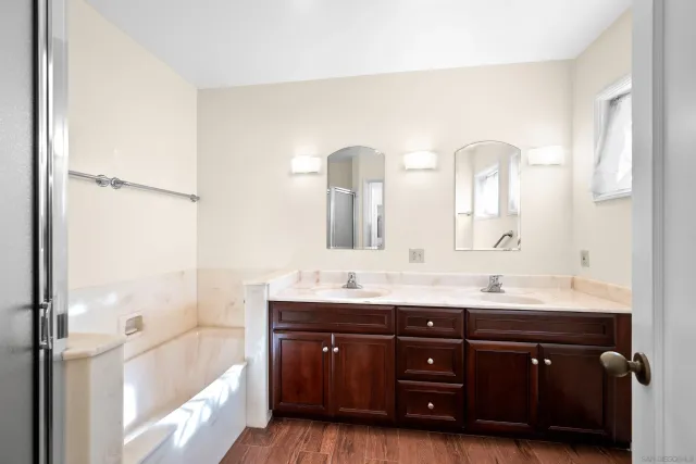 $1,975,000 | 2650 Narcissus Drive, San Diego, CA 92106