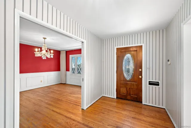 $1,975,000 | 2650 Narcissus Drive, San Diego, CA 92106