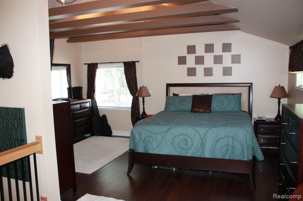 1642 Cambridge Road Berkley, MI 48072 - Photo 23 of 36 23.jpg