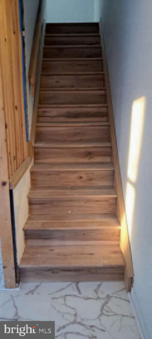 960 Jamestown Road Hightstown, NJ 08520 - Photo 7 of 18 a view of entryway
