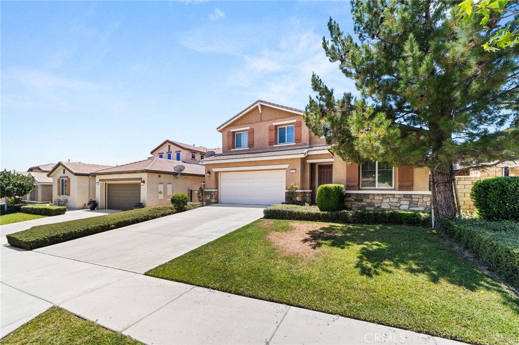 3731 Obsidian Road San Bernardino, CA 92407 - Photo 3 of 41