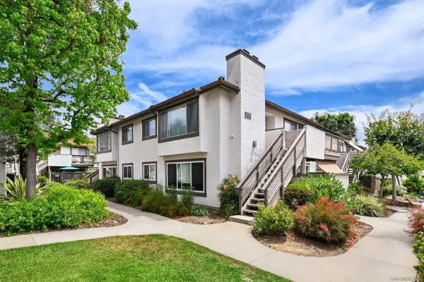 $525,000 | 10258 Norma Gardens Drive, Unit 4, Santee, CA 92071