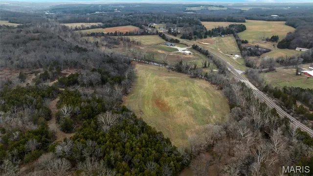 $1,199,000 | 3700 State Rd V, De Soto, MO 63020