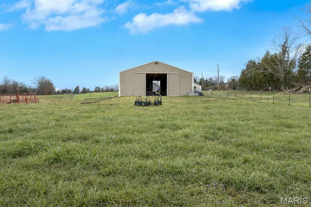 $1,199,000 | 3700 State Rd V, De Soto, MO 63020