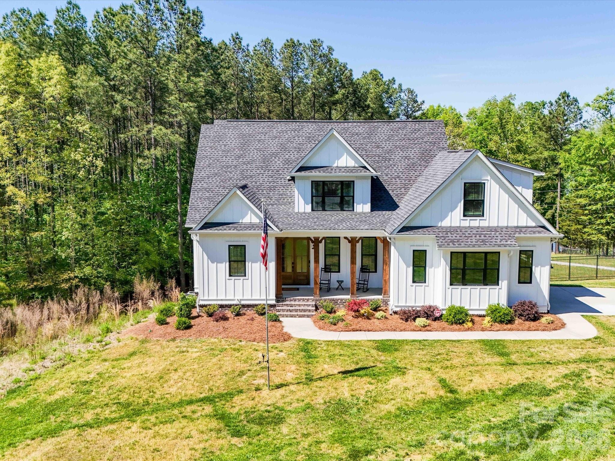 4588 Rinaldo Road York, SC 29745 - Photo 2 of 48