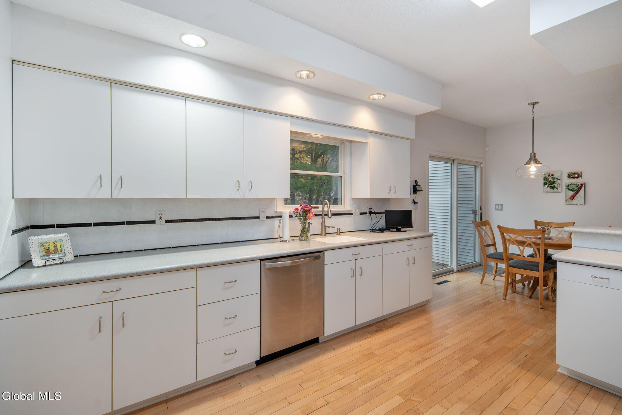 63 Bittersweet Lane Bethlehem, NY 12159 - Photo 11 of 52 13-63BittersweetLn_13