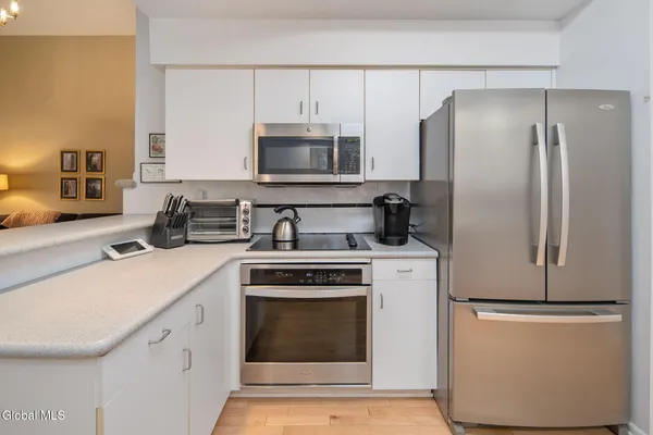 $549,900 | 63 Bittersweet Lane, Bethlehem, NY 12159