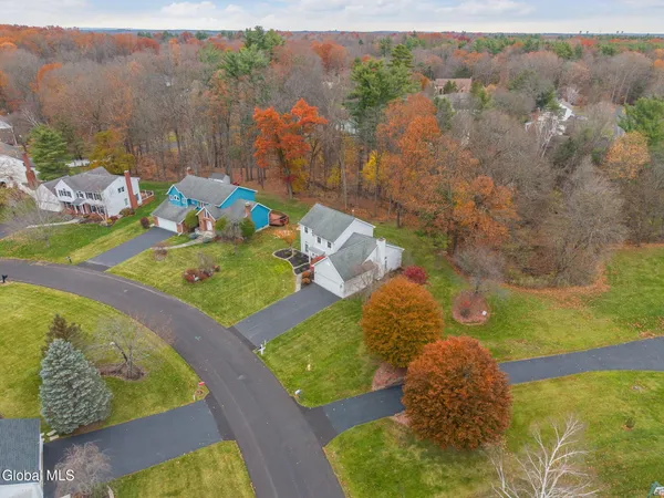 $549,900 | 63 Bittersweet Lane, Bethlehem, NY 12159