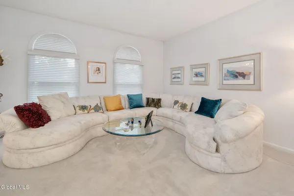 $549,900 | 63 Bittersweet Lane, Bethlehem, NY 12159