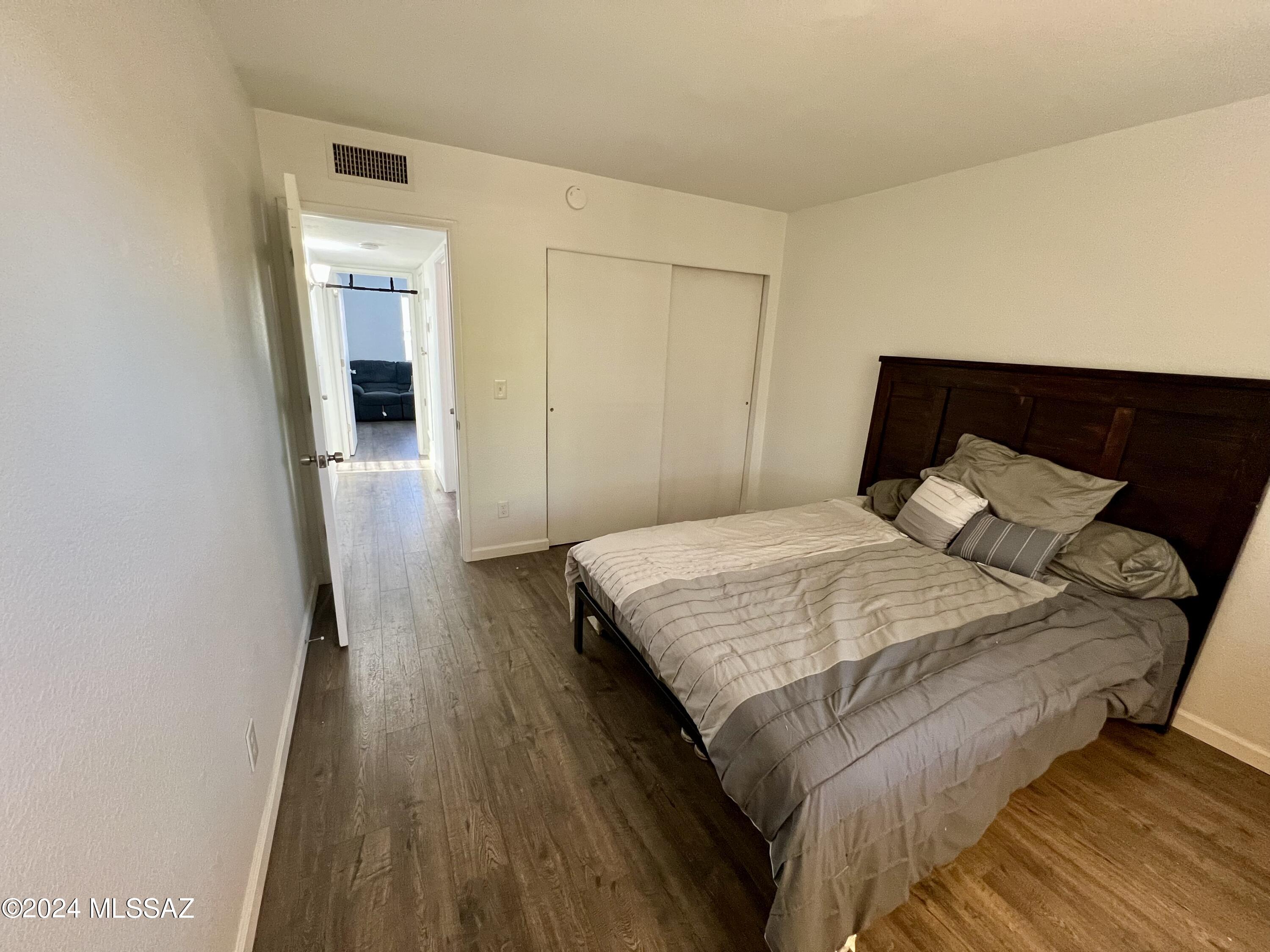 211 West Roger Road, Unit 14 Tucson, AZ 85705 - Photo 7 of 18