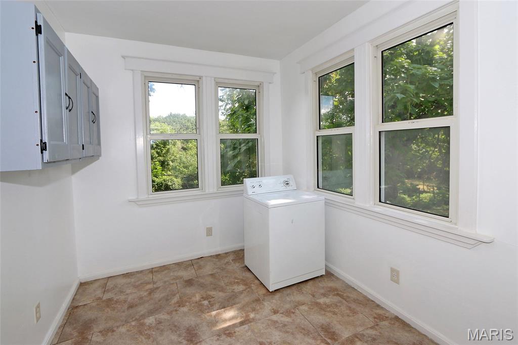 2633 Terrace Lane Jennings, MO 63136 - Photo 13 of 26