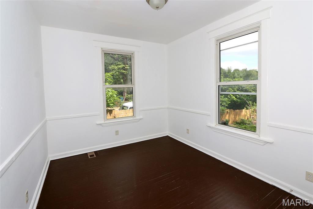 2633 Terrace Lane Jennings, MO 63136 - Photo 14 of 26