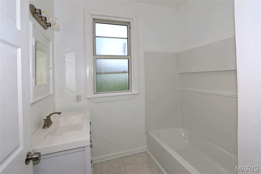 2633 Terrace Lane Jennings, MO 63136 - Photo 15 of 26