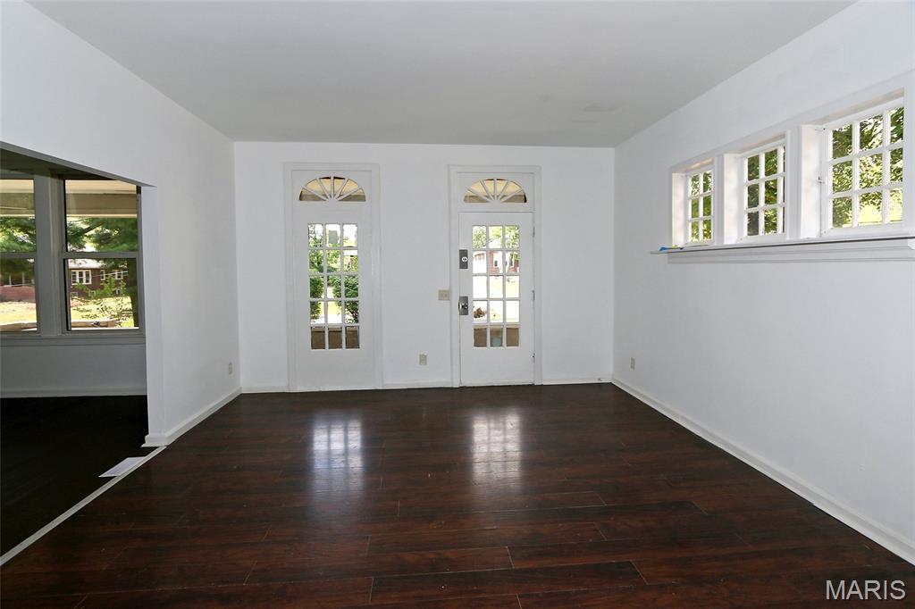 2633 Terrace Lane Jennings, MO 63136 - Photo 2 of 26