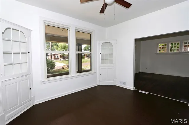 $149,900 | 2633 Terrace Lane, Jennings, MO 63136