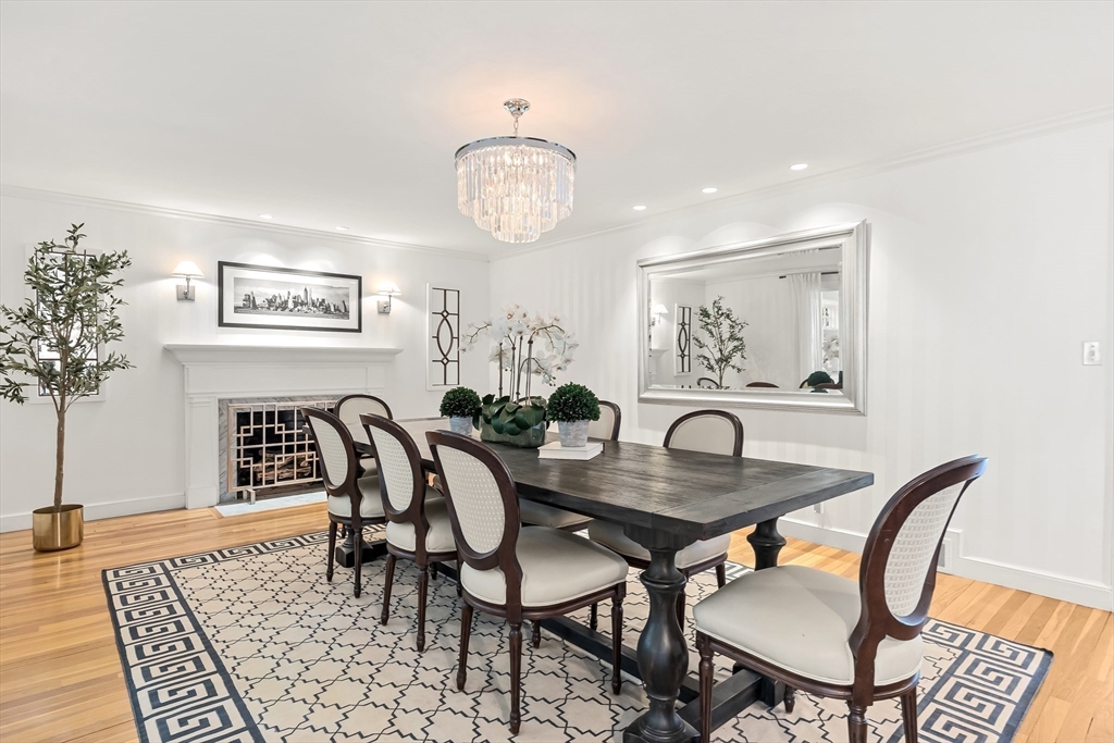 27 Radcliffe Road Wellesley, MA 02482 - Photo 13 of 38