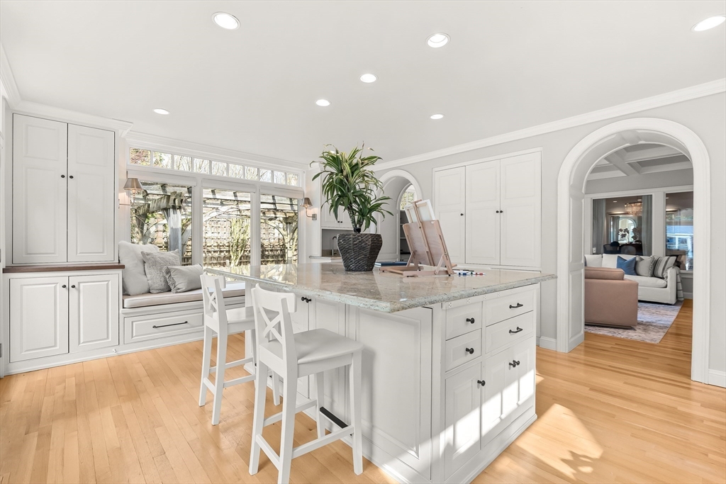 27 Radcliffe Road Wellesley, MA 02482 - Photo 15 of 38