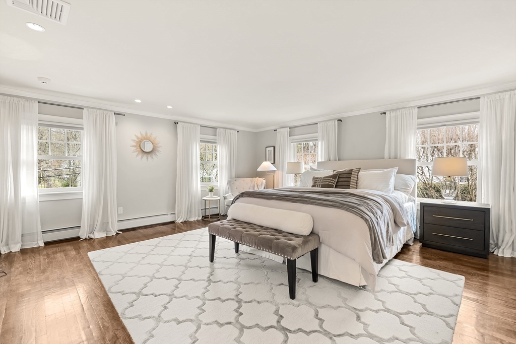 27 Radcliffe Road Wellesley, MA 02482 - Photo 19 of 38