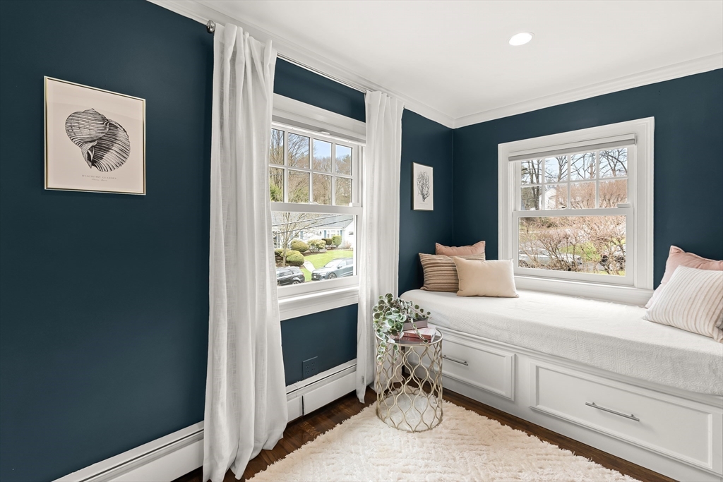27 Radcliffe Road Wellesley, MA 02482 - Photo 21 of 38