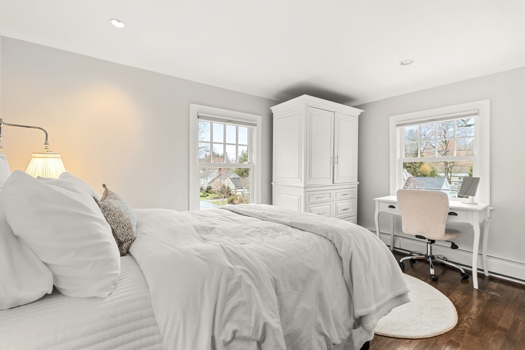 27 Radcliffe Road Wellesley, MA 02482 - Photo 24 of 38