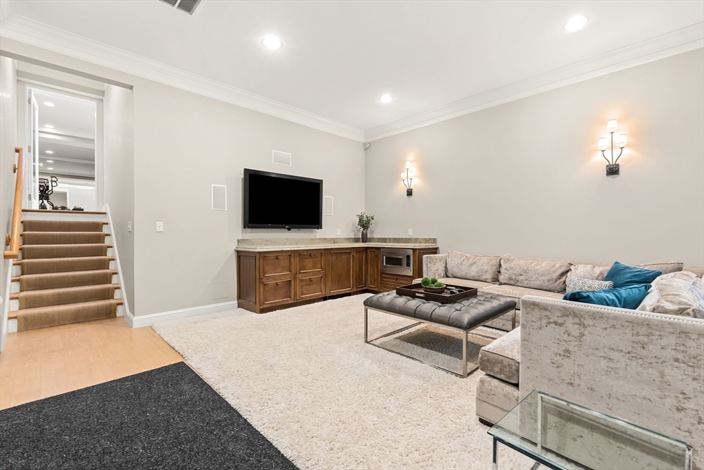 27 Radcliffe Road Wellesley, MA 02482 - Photo 29 of 38