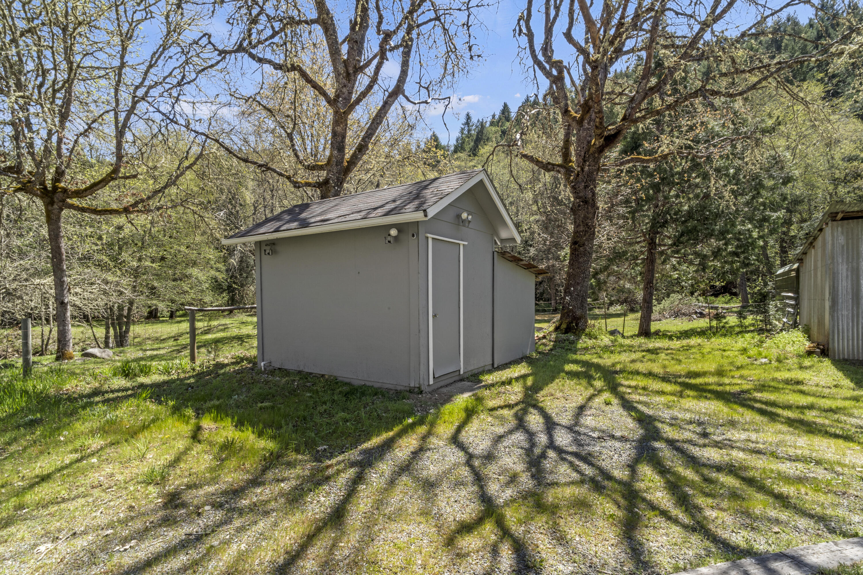 2800 Cedar Flat Road Williams, OR 97544 - Photo 29 of 48 Shed