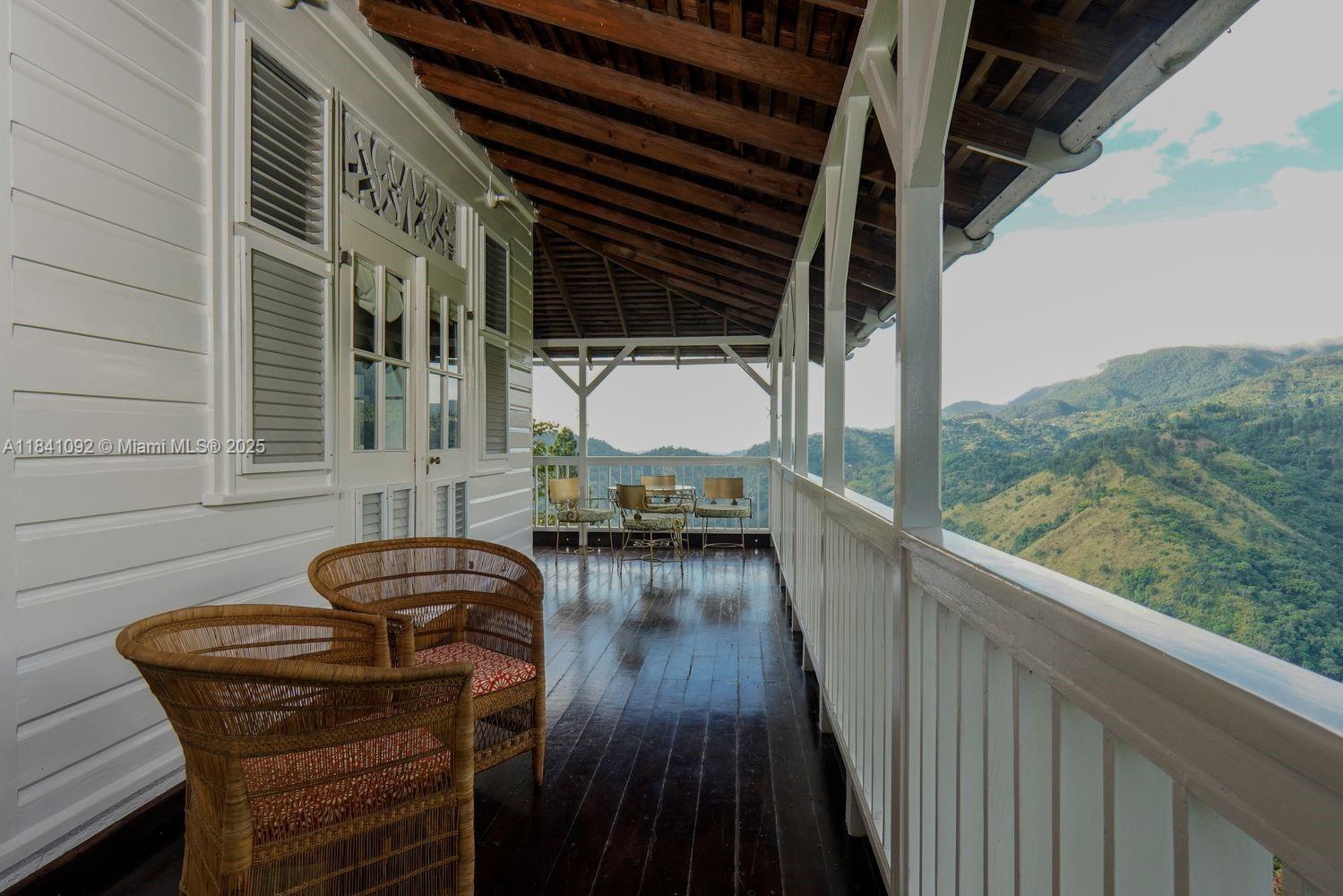 B1 New Castle Road undefined, - 00000 - Photo 5 of 38 a view of balcony with furniture