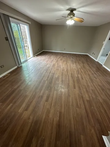 a view of kitchen with washer and dryer