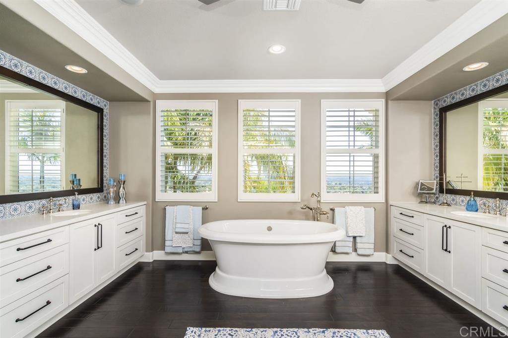 7353 Corte TOMILLO Carlsbad, CA 92009 - Photo 20 of 25