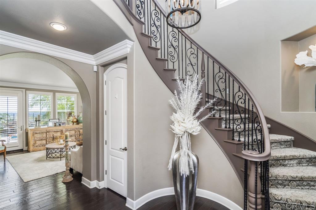 7353 Corte TOMILLO Carlsbad, CA 92009 - Photo 3 of 25