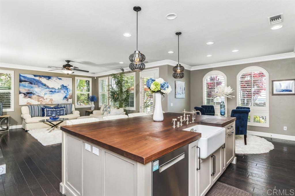 7353 Corte TOMILLO Carlsbad, CA 92009 - Photo 6 of 25