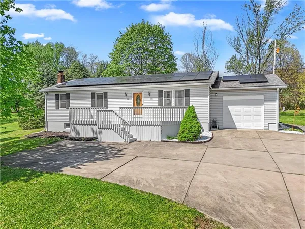 $375,000 | 305 Highland Drive, Natrona Heights, PA 15065