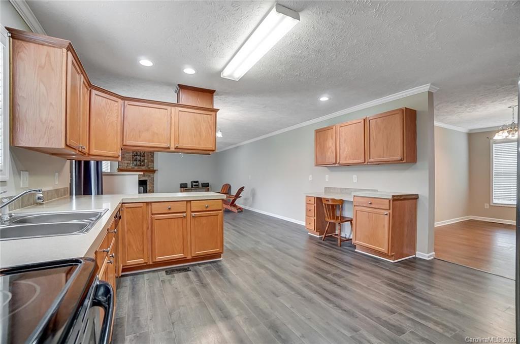 7807 Henry Harris Road Indian Land, SC 29707 - Photo 10 of 26 Gallery Image 10
